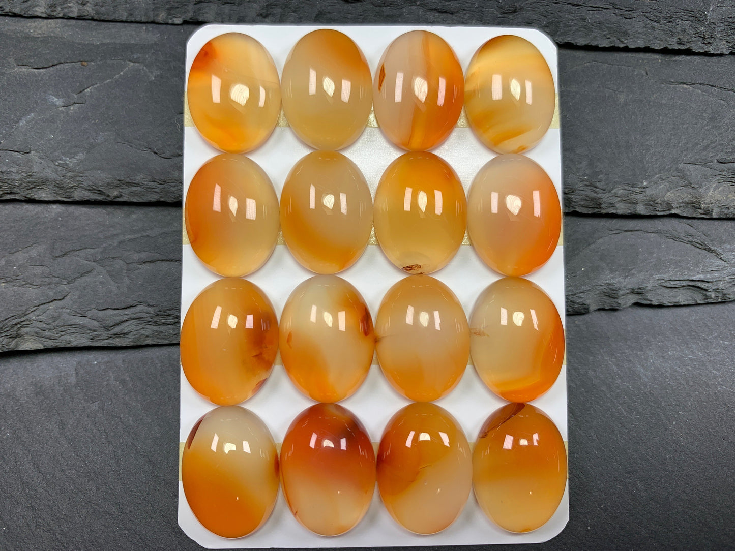 Carnelian oval 15x20mm cabochon - Calibrated cabochons