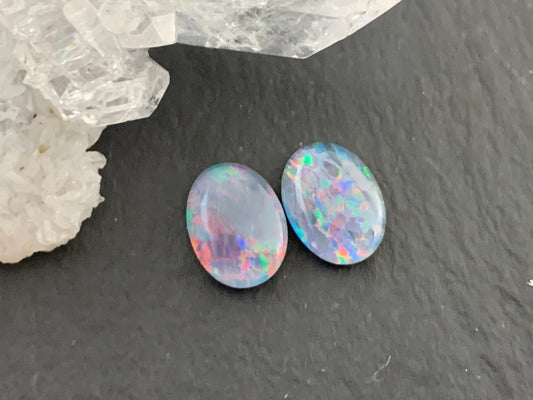 Australian Opal doublet 7x8mm cabochon
