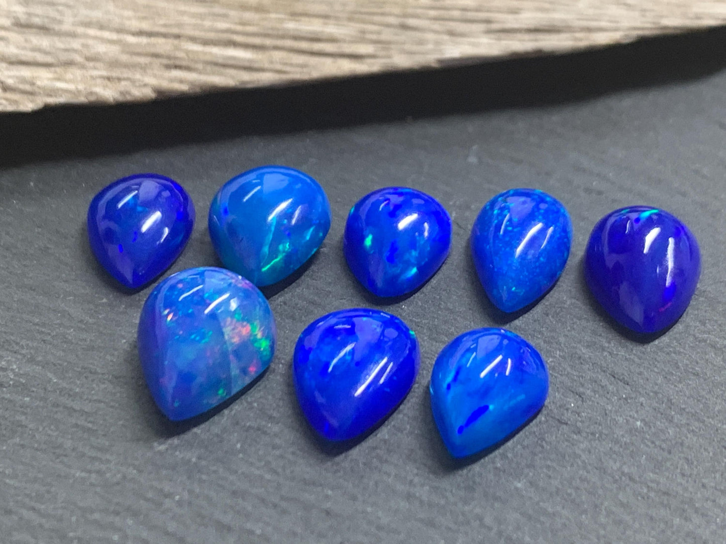 Ethiopian Opal pear 10-12mm long cabochon - Natural Opal smoked to blue color