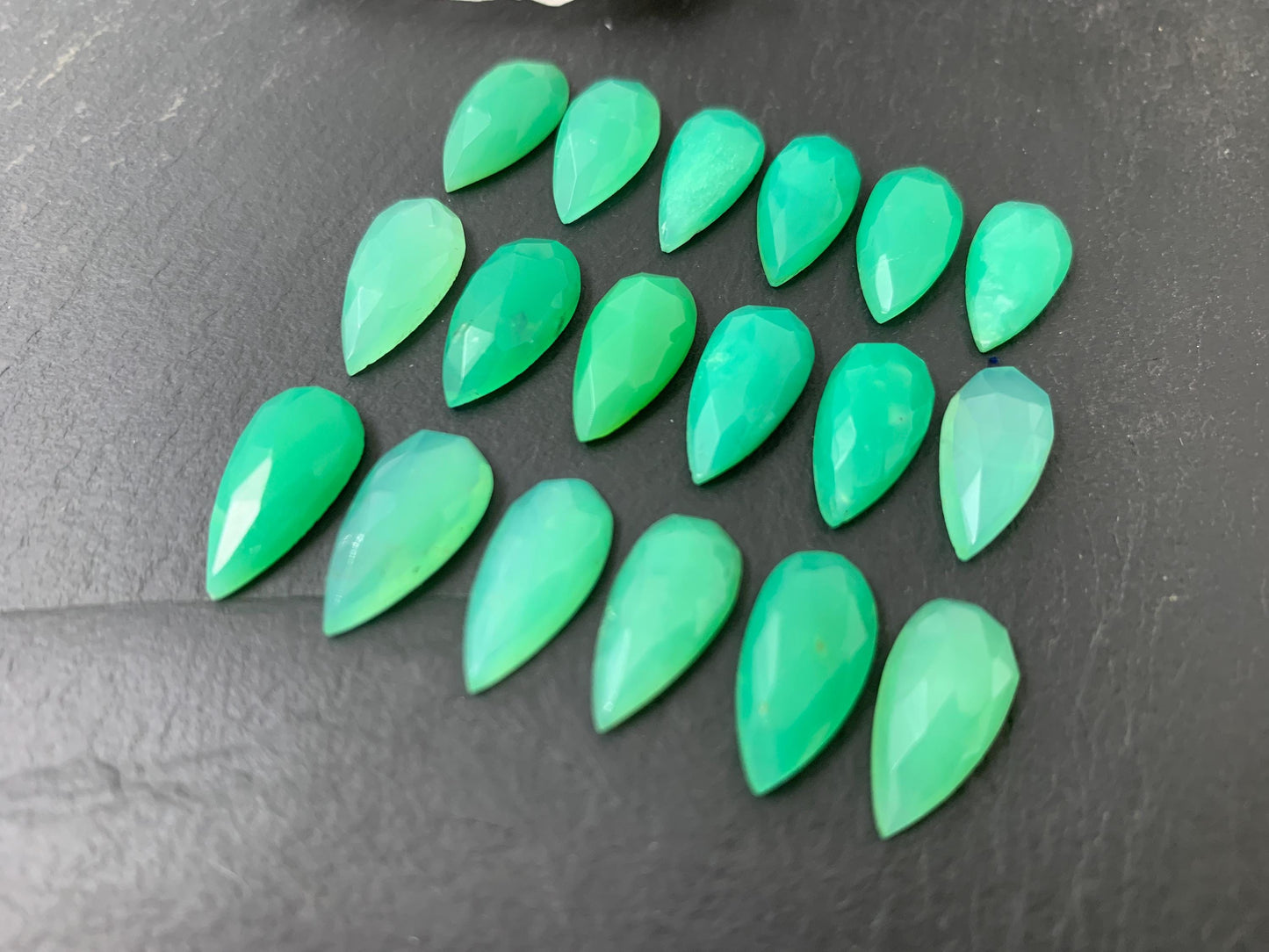 Faceted Chrysoprase pear 7x15mm cabochon