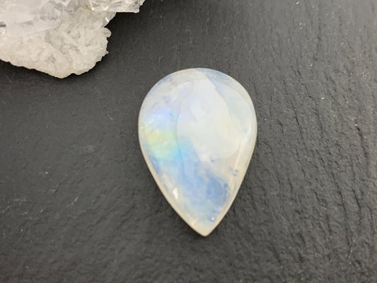 Rainbow Moonstone 20x14x5mm cabochon