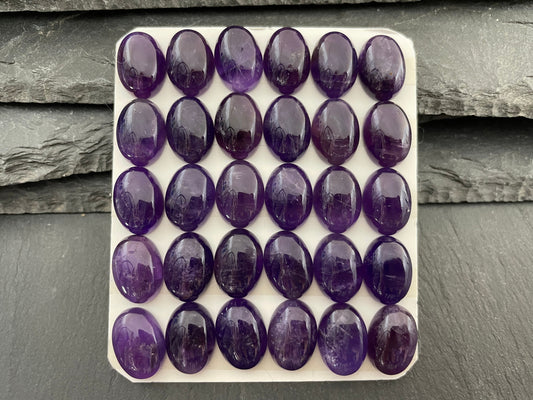 Amethyst oval 10x14mm cabochon - Calibrated cabochons