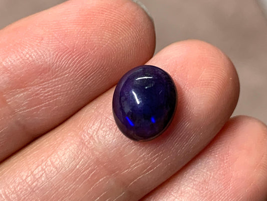 Black Ethiopian Opal oval 8x10x5mm cabochon
