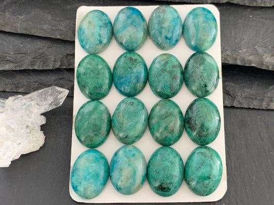 Opaline oval 15x20mm cabochon - Calibrated cabochons