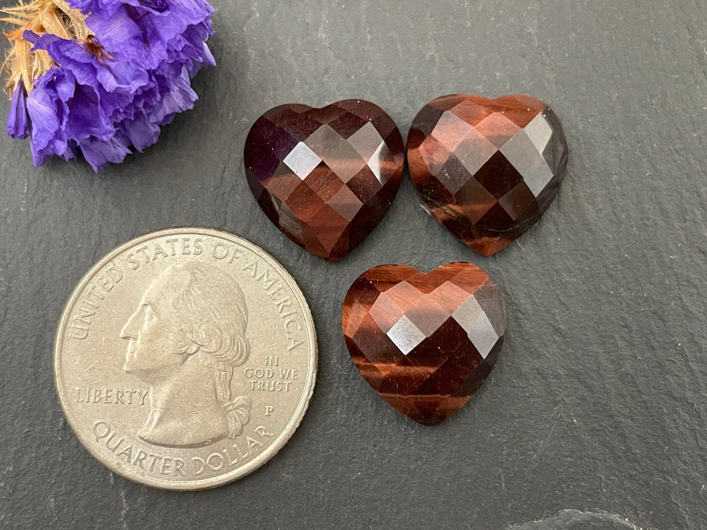 Faceted Red Tiger Eye Heart 15mm cabochon - Calibrated cabochons
