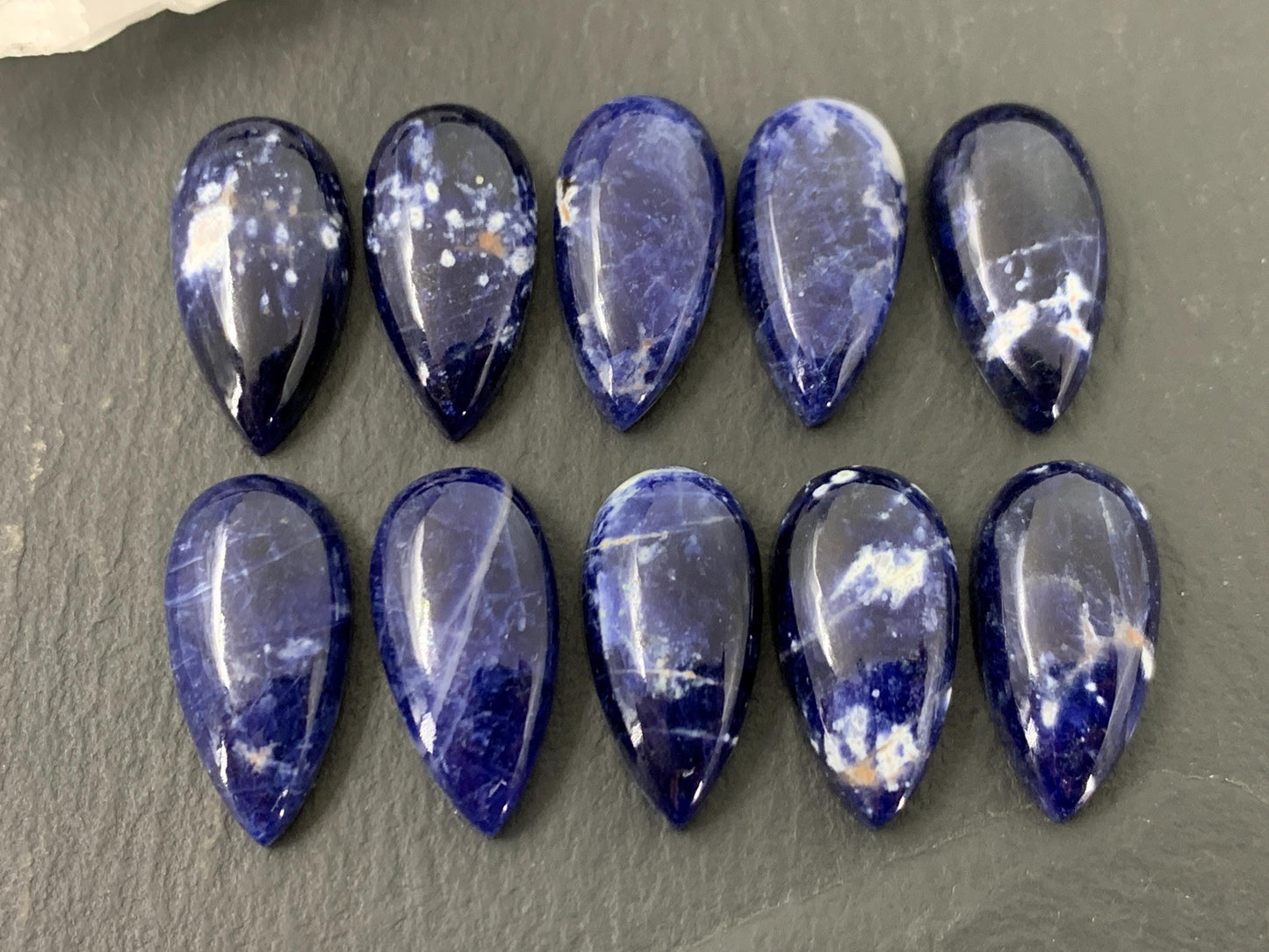 Sodalite pear 10x20mm cabochon