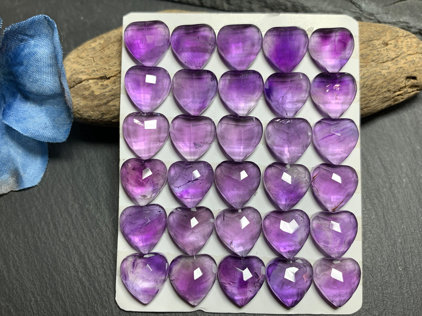 Faceted Amethyst heart 12x12mm cabochon - Calibrated cabochons