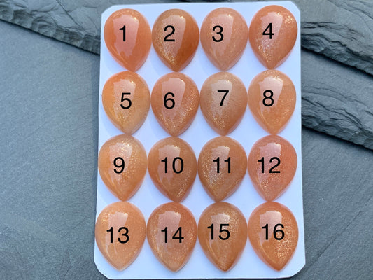 Goldsand Sunstone pear 15x20mm cabochon - Calibrated cabochons