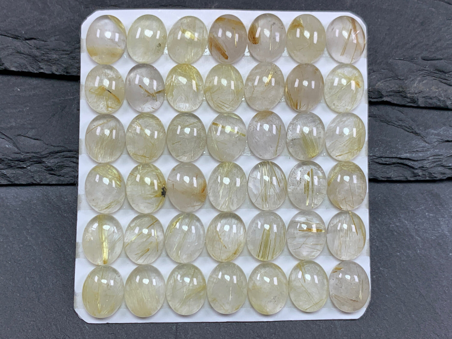Rutilated Quartz oval 8x10mm cabochon - Calibrated cabochons