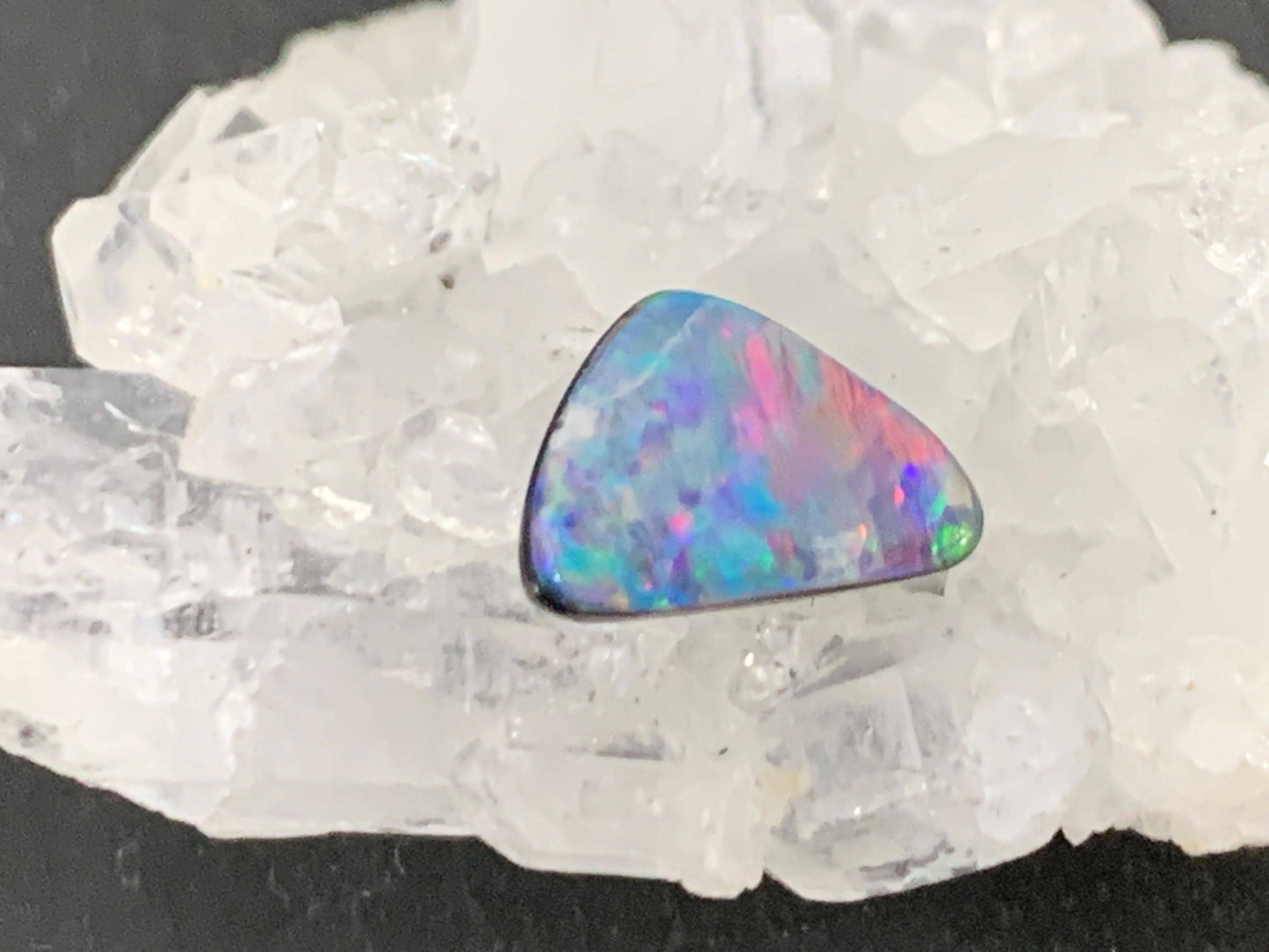 Australian Opal doublet 6x9x3.5mm cabochon