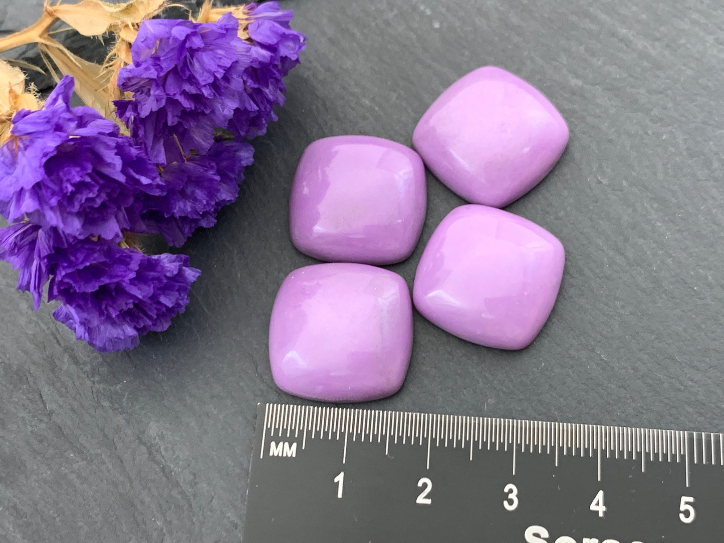 Phosphosiderite square 18mm cabochon - Calibrated cabochons