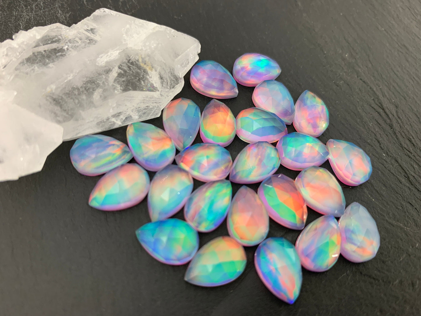 Faceted Aurora Opal pear 8x12mm cabochon - Doublet cabochons