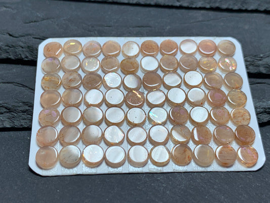 Flat Gold Sunstone round 6mm cabochon - Calibrated cabochons