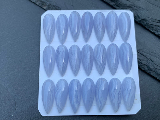 Blue Lace Agate pear 8x20mm cabochon - Calibrated cabochons