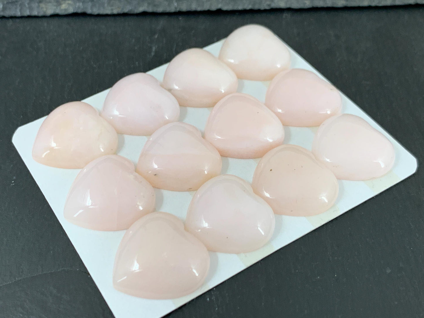 Pink Opal heart 20mm cabochon - Calibrated cabochons