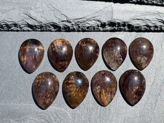 Amethyst Cacoxenite pear 18x25mm cabochon - Calibrated cabochons
