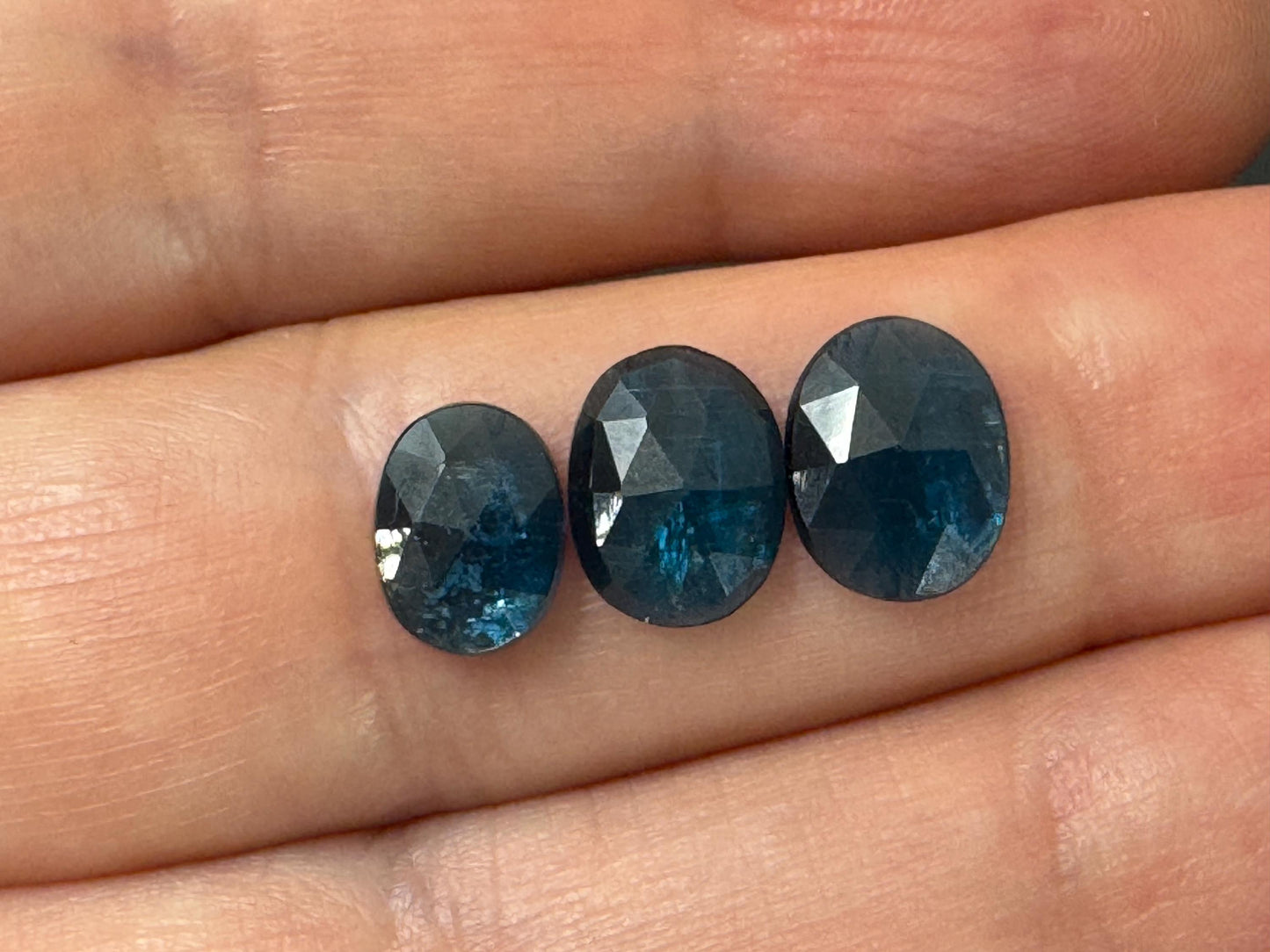 Faceted Neon Paraiba Kyanite 6x8mm, 7x9mm oval Cabochon