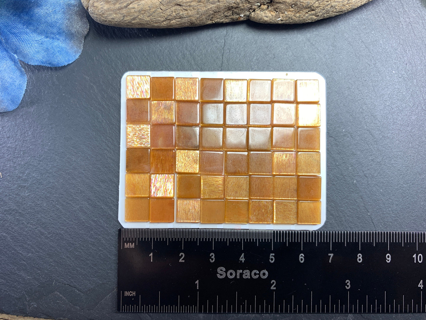 Flat Gold Sunstone square 8mm cabochon - calibrated cabochons