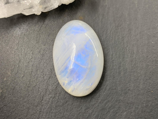 Rainbow Moonstone oval 24x16x9mm cabochon