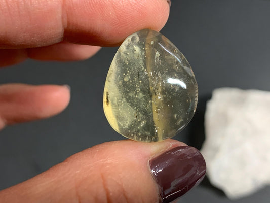 Libyan Desert Glass 23x19x10mm cabochon