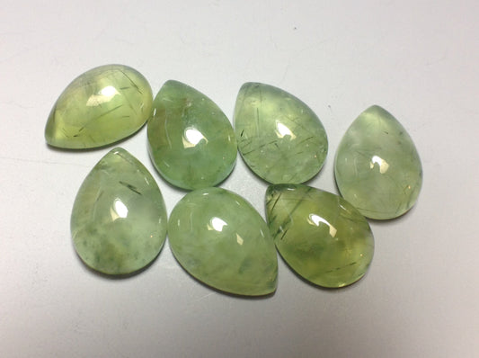 Prehnite pear 13x18mm cabochon - Calibrated cabochons