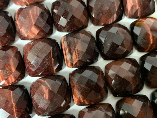 Faceted Red Tiger Eye square cushion 15mm cabochon - Calibrated cabochons