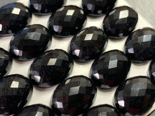 Faceted Jet oval 12x16mm cabochon - Calibrated cabochons