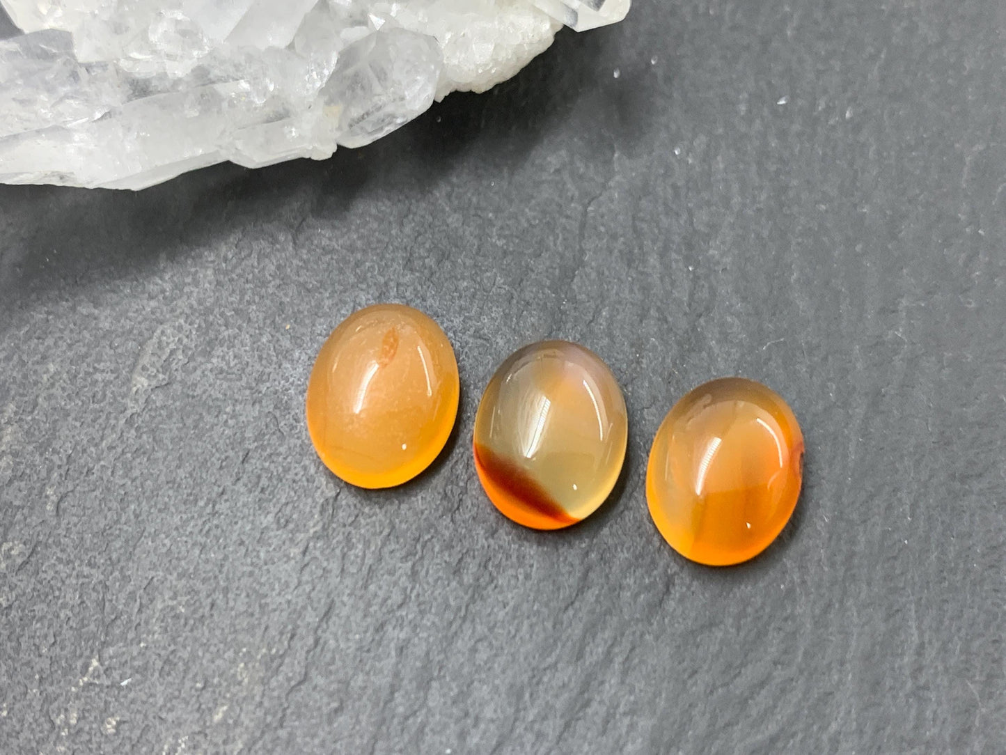 Carnelian oval 8x10mm cabochon - Calibrated cabochons *