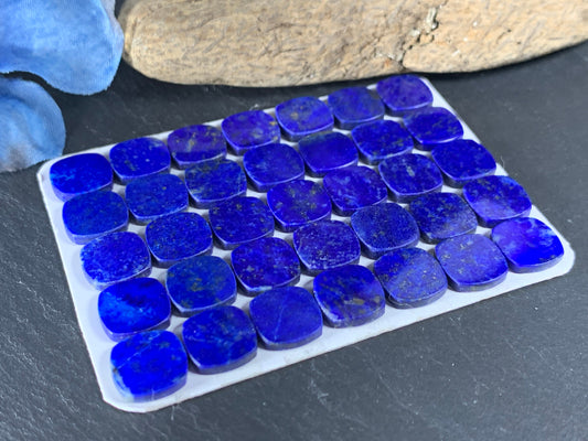 Flat Lapis Lazuli square cushion 10mm cabochon - calibrated cabochons