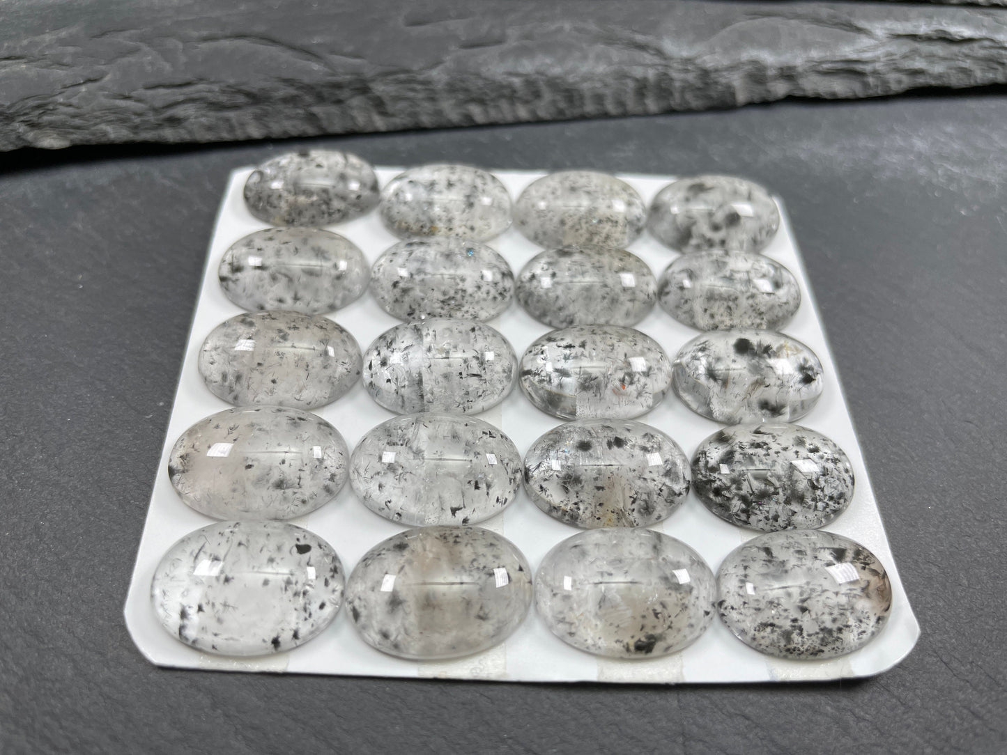 Super 7 oval 13x18mm cabochon - Calibrated cabochons