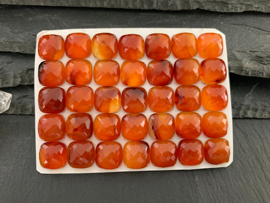Faceted Carnelian square cushion 10mm cabochon - Calibrated cabochons