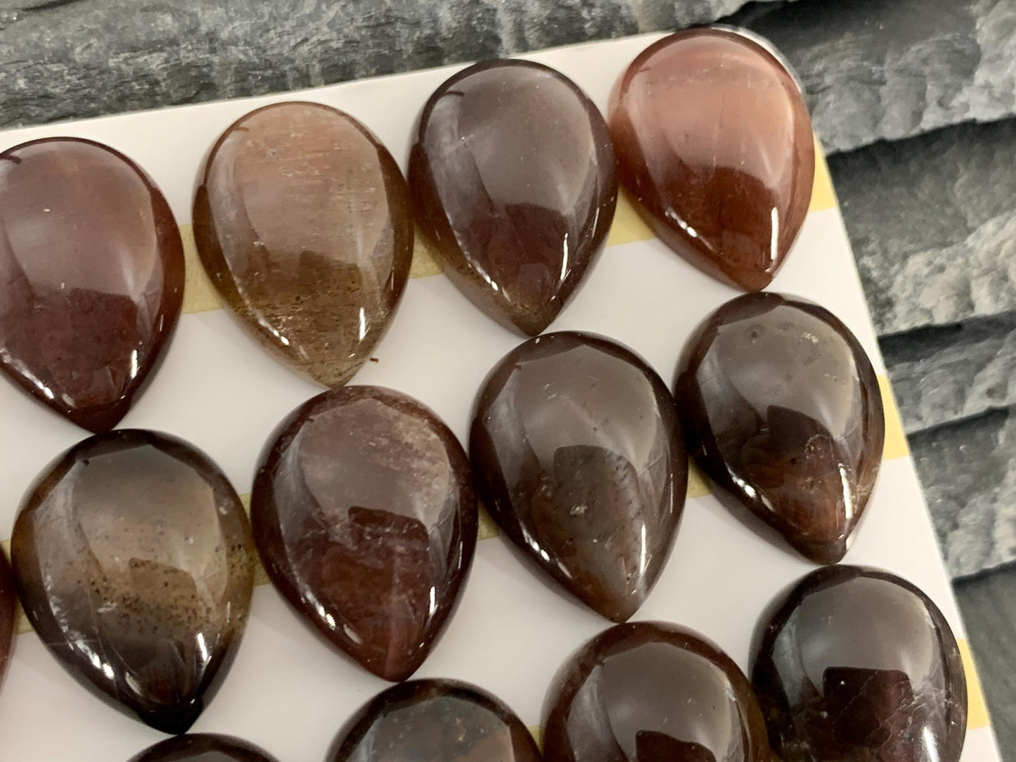 Gold Sunstone pear 15x20mm cabochon - Calibrated cabochons