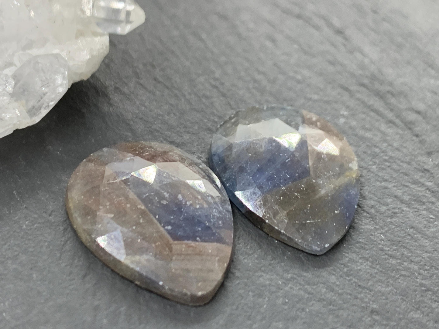Faceted Star Sapphire pair 16x21x3mm cabochon - Sapphire pairs